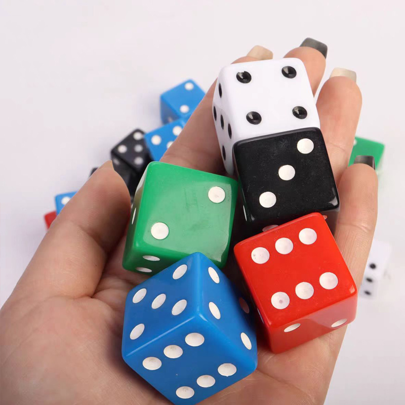 D6 Vierkante Dobbelstenen Kubu - Party Games App recensie en prijs